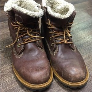 Roll down Timberland Boots size 6 youth